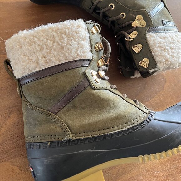 Tommy Hilfiger Womens Duck Boots Green Faux Fur Size 8 M Gold Tone Plush Lined - Picture 2 of 10